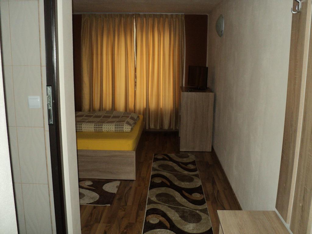 Cabana Suvenirurilor Scarisoara  Bilik gambar